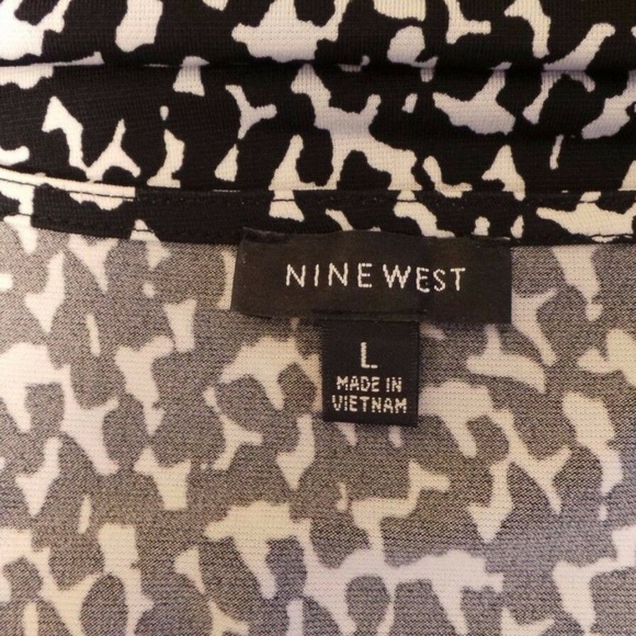 Nine West women's ruffled sleeveless Top L - Picture 8 of 8